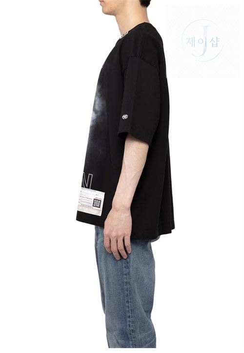 미하라 야스히로 24FW 패치로고 그래픽 프린트 반팔 티셔츠 - 상세 이미지